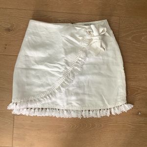 Forever 21 contemporary tassel skirt- NWOT